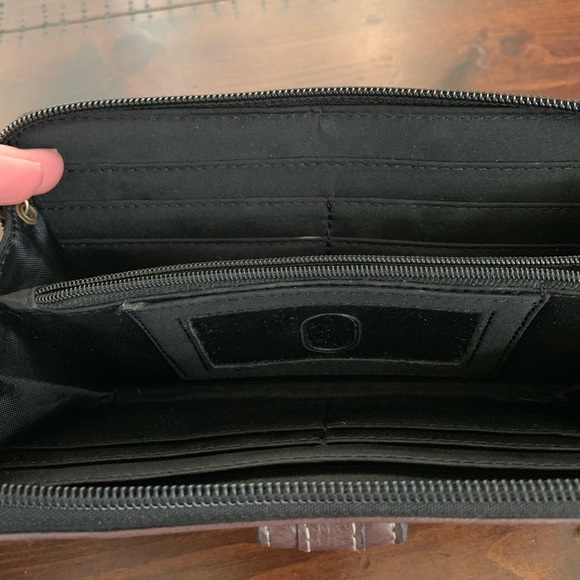 Nice Brown Wallet - Picture 3 of 3